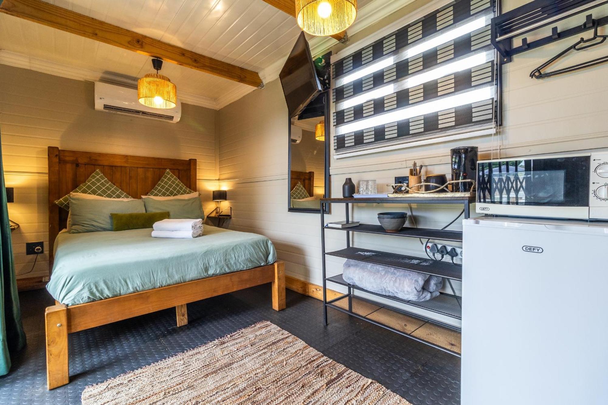 Bosveld In Die Stad 2 Guesthouse Alberton Eksteriør billede